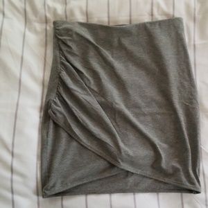 Grey tulip hem skirt